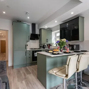 Luxury In Centre , Cardiff United Kingdom